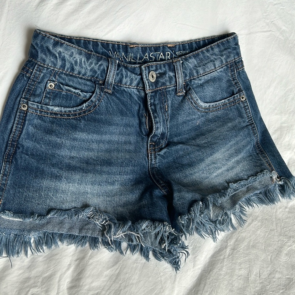Vanilla Star Festival short size 1